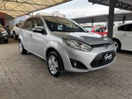 FORD - FIESTA - 2013/2014 - Prata - R$ 38.500,00