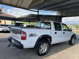 CHEVROLET - S10 - 2010/2011 - Branca - R$ 72.500,00