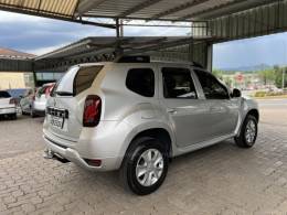 RENAULT - DUSTER - 2016/2017 - Prata - R$ 66.900,00