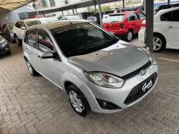 FORD - FIESTA - 2013/2014 - Prata - R$ 38.500,00