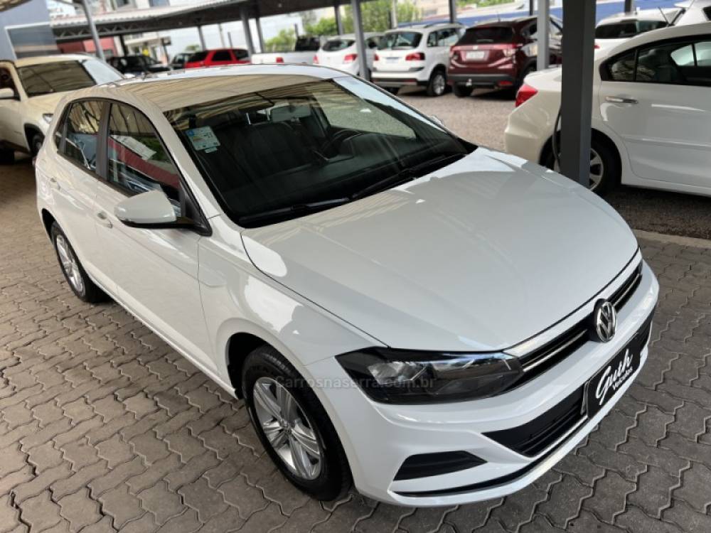 VOLKSWAGEN - POLO - 2021/2021 - Branca - R$ 71.900,00