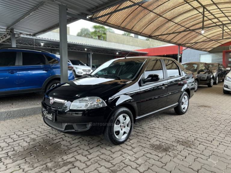 FIAT - SIENA - 2015/2015 - Preta - R$ 36.600,00