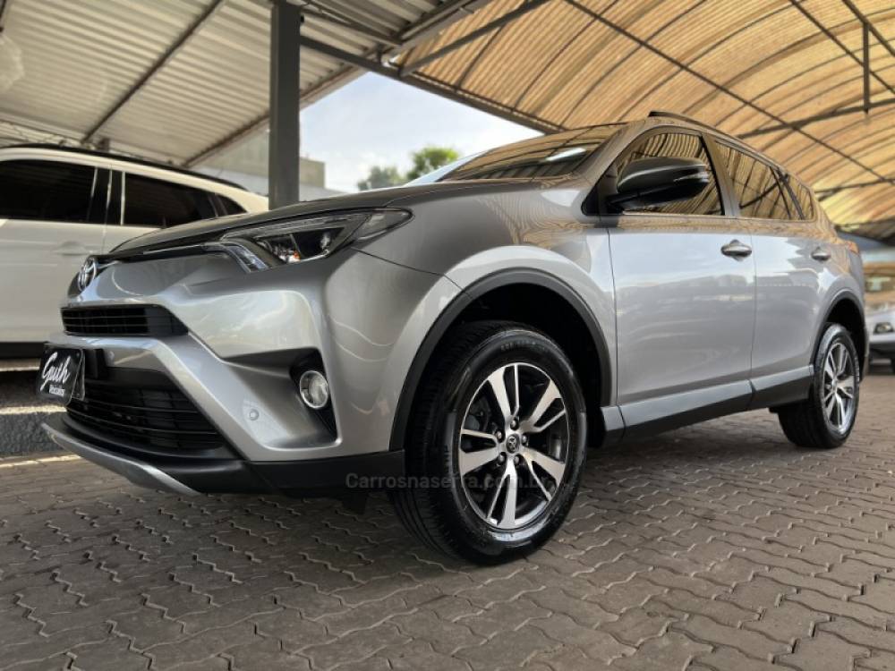 TOYOTA - RAV4 - 2017/2017 - Prata - R$ 116.900,00