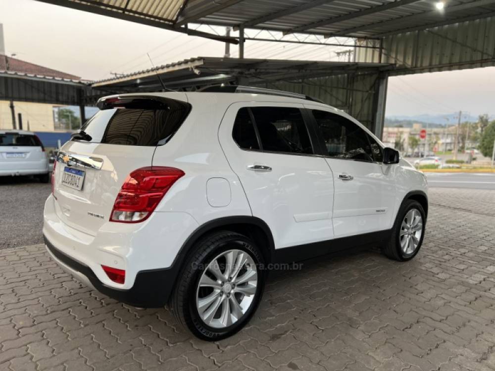 CHEVROLET - TRACKER - 2018/2019 - Branca - R$ 94.900,00