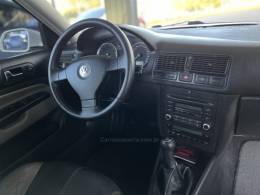 VOLKSWAGEN - GOLF - 2007/2008 - Branca - R$ 42.900,00