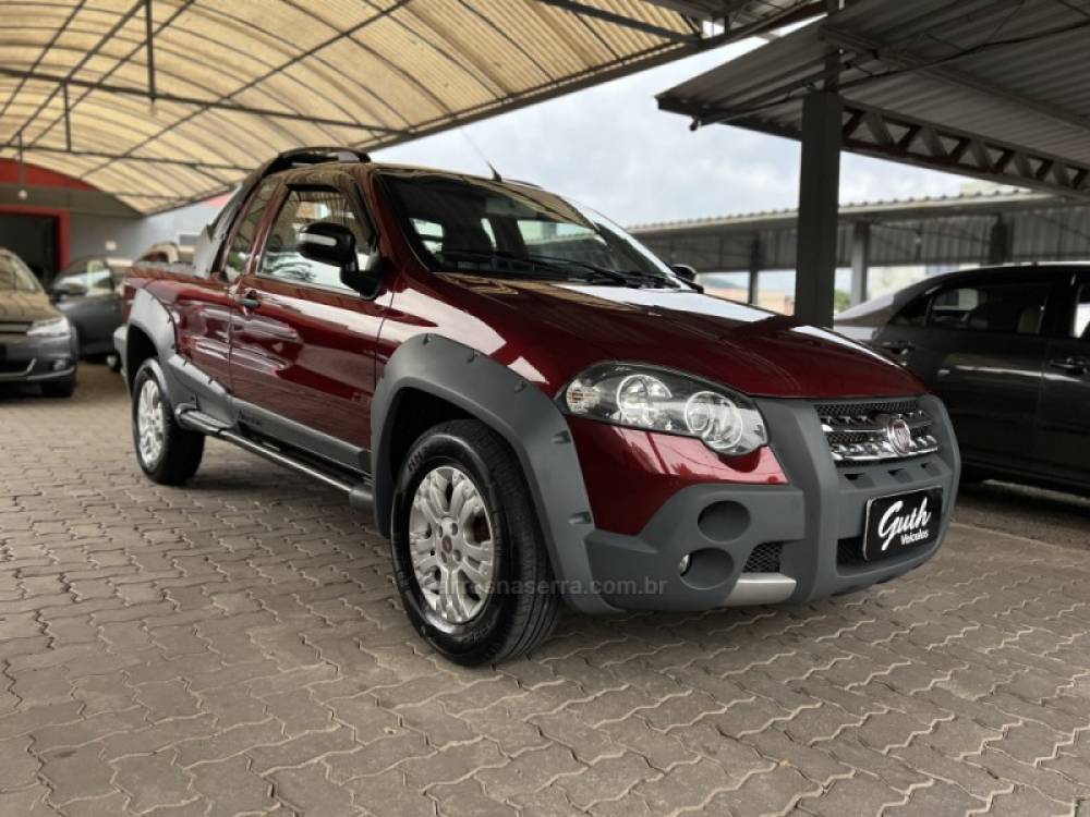 FIAT - STRADA - 2010/2010 - Vermelha - R$ 44.900,00