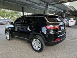 JEEP - COMPASS - 2021/2022 - Preta - R$ 115.900,00