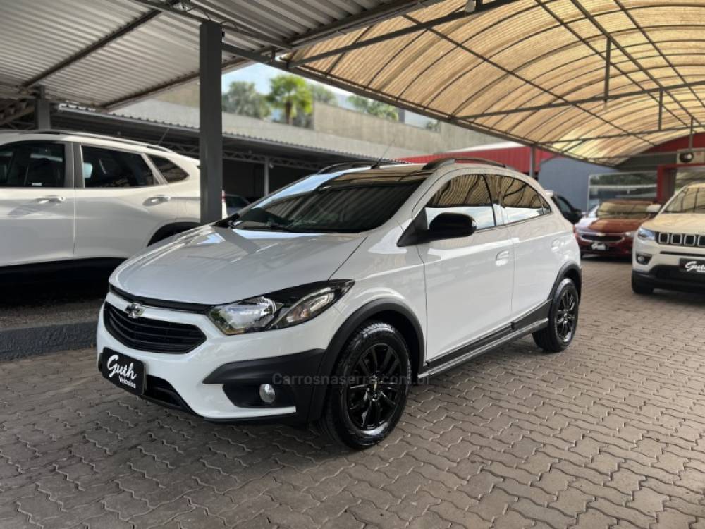 CHEVROLET - ONIX - 2019/2019 - Branca - R$ 72.900,00