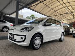 VOLKSWAGEN - UP - 2015/2016 - Branca - R$ 49.900,00