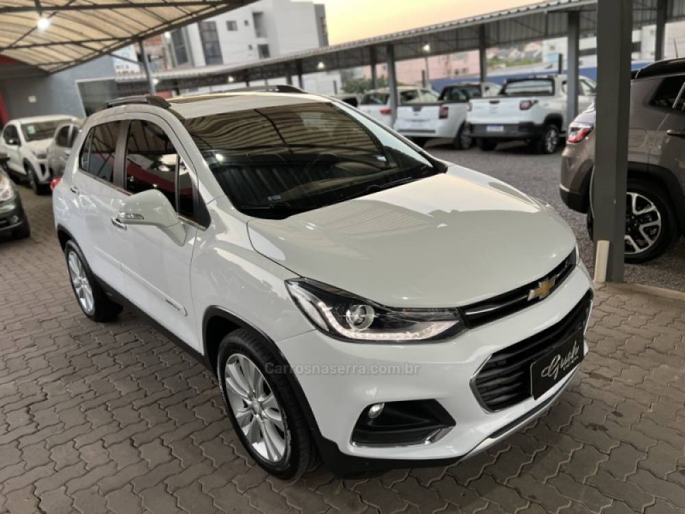 CHEVROLET - TRACKER - 2018/2019 - Branca - R$ 95.800,00