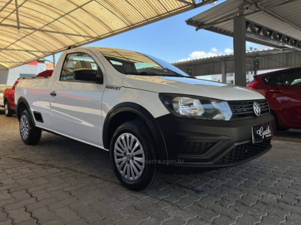 VOLKSWAGEN - SAVEIRO - 2019/2020 - Branca - R$ 60.900,00