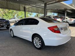 HONDA - CIVIC - 2013/2014 - Branca - R$ 71.500,00