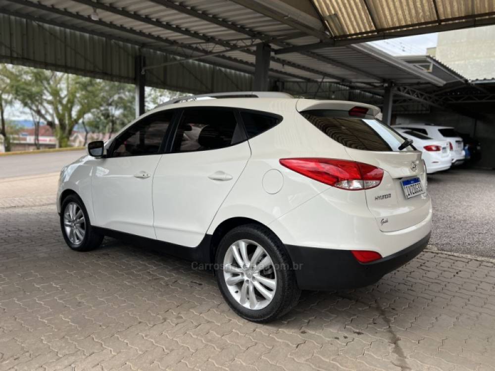 HYUNDAI - IX35 - 2014/2015 - Branca - R$ 77.700,00