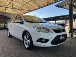 FORD - FOCUS - 2013/2013 - Branca - R$ 48.800,00