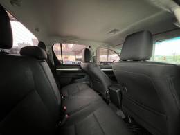 TOYOTA - HILUX - 2018/2019 - Cinza - R$ 184.900,00