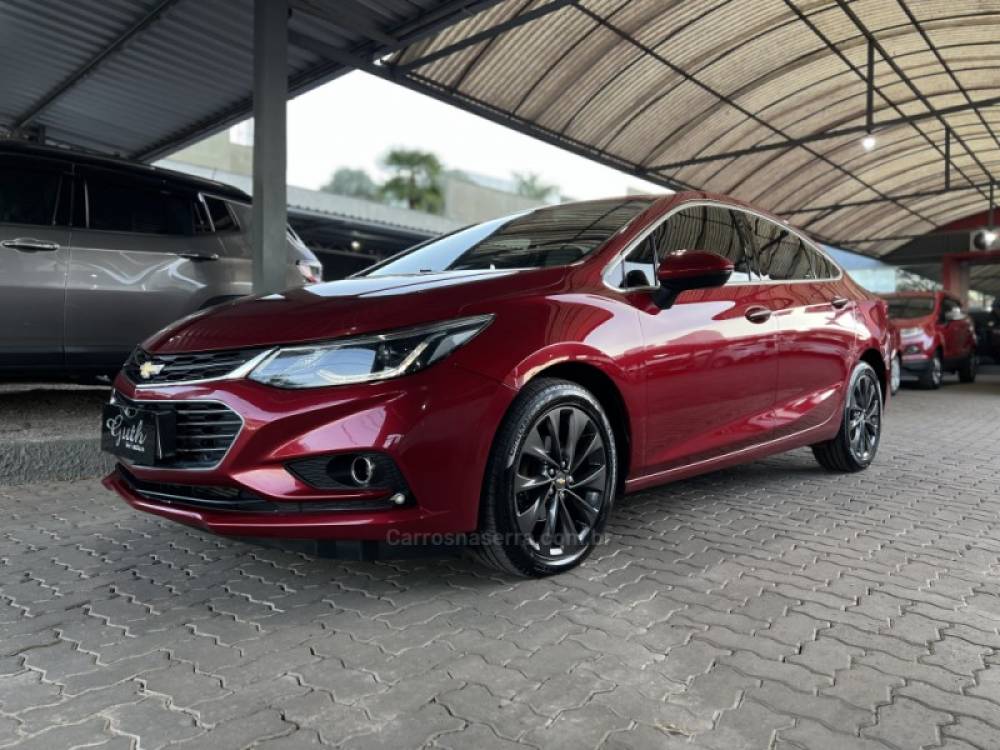 CHEVROLET - CRUZE - 2017/2018 - Vermelha - R$ 92.900,00