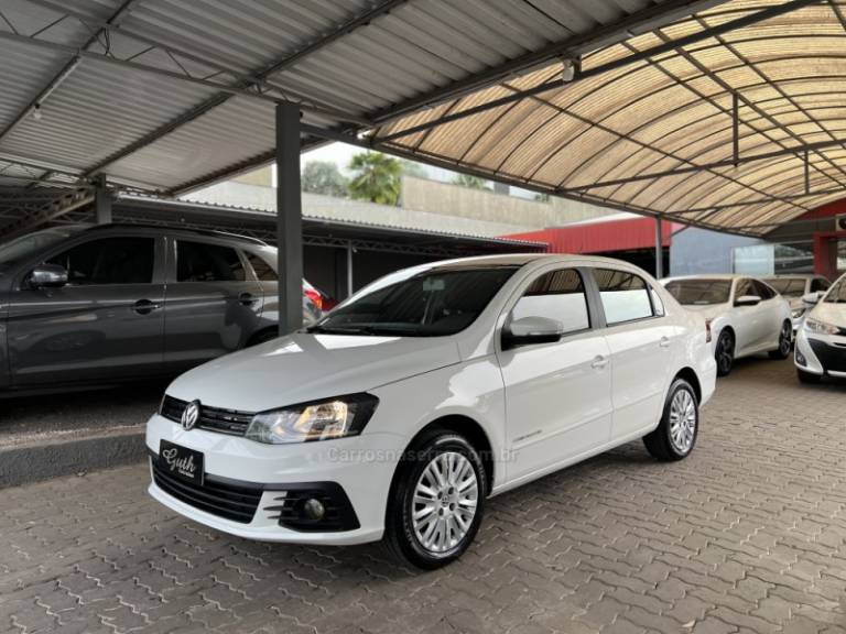 VOLKSWAGEN - VOYAGE - 2018/2018 - Branca - R$ 50.900,00