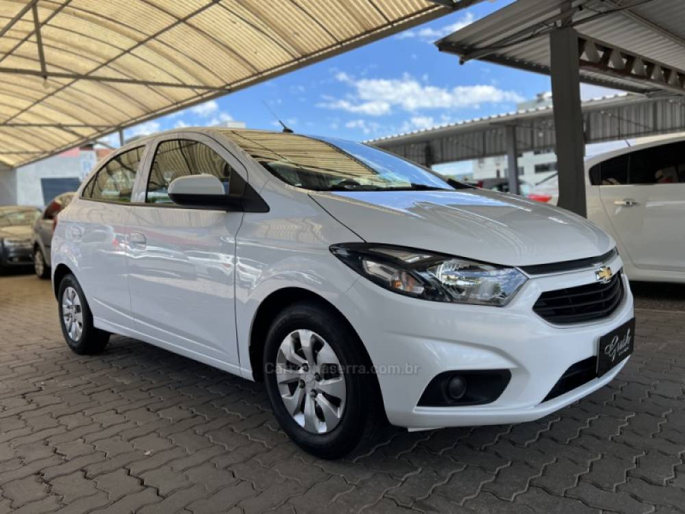 CHEVROLET - ONIX - 2019/2019 - Branca - R$ 55.500,00