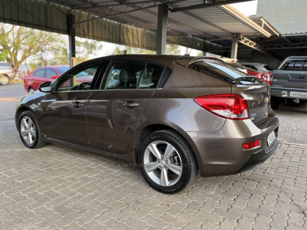 CHEVROLET - CRUZE - 2015/2015 - Cinza - R$ 67.900,00