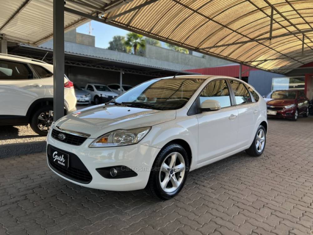 FORD - FOCUS - 2013/2013 - Branca - R$ 48.800,00