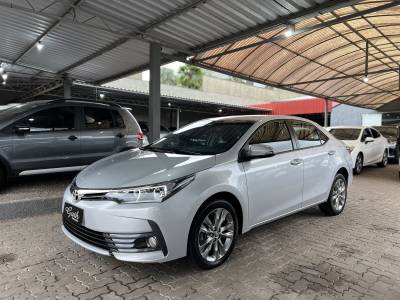 TOYOTA - COROLLA - 2018/2019 - Prata - Sob Consulta