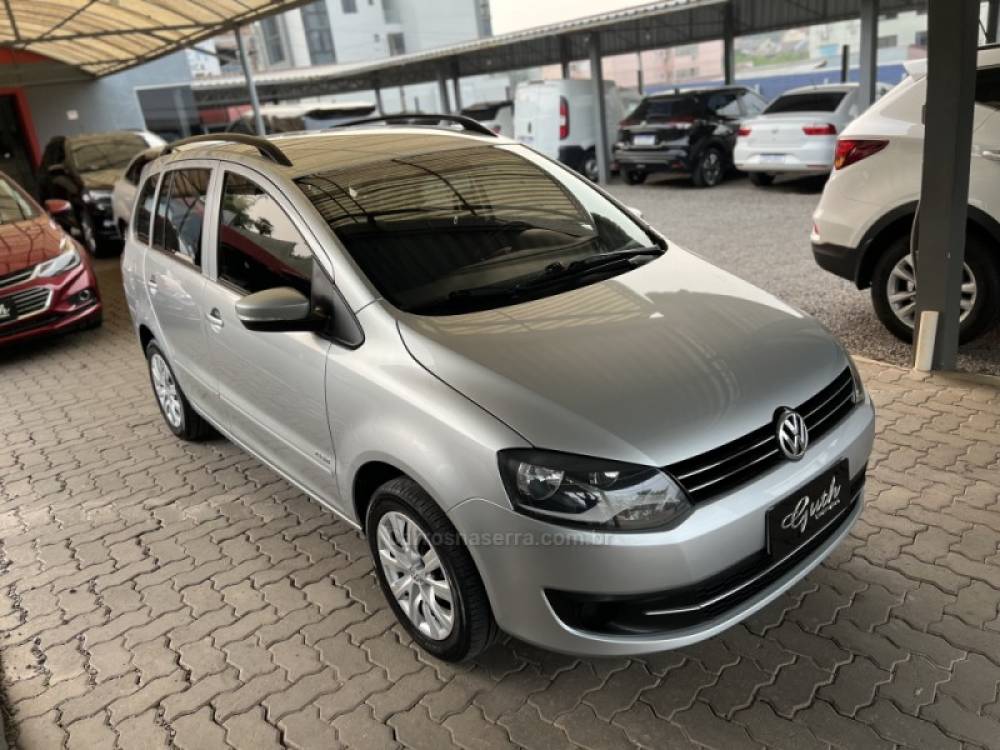 VOLKSWAGEN - SPACEFOX - 2011/2011 - Prata - R$ 38.900,00