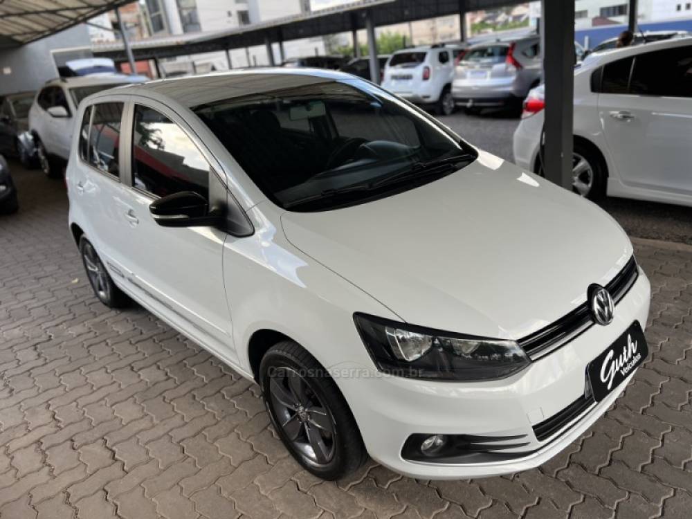 VOLKSWAGEN - FOX - 2020/2021 - Branca - R$ 65.500,00