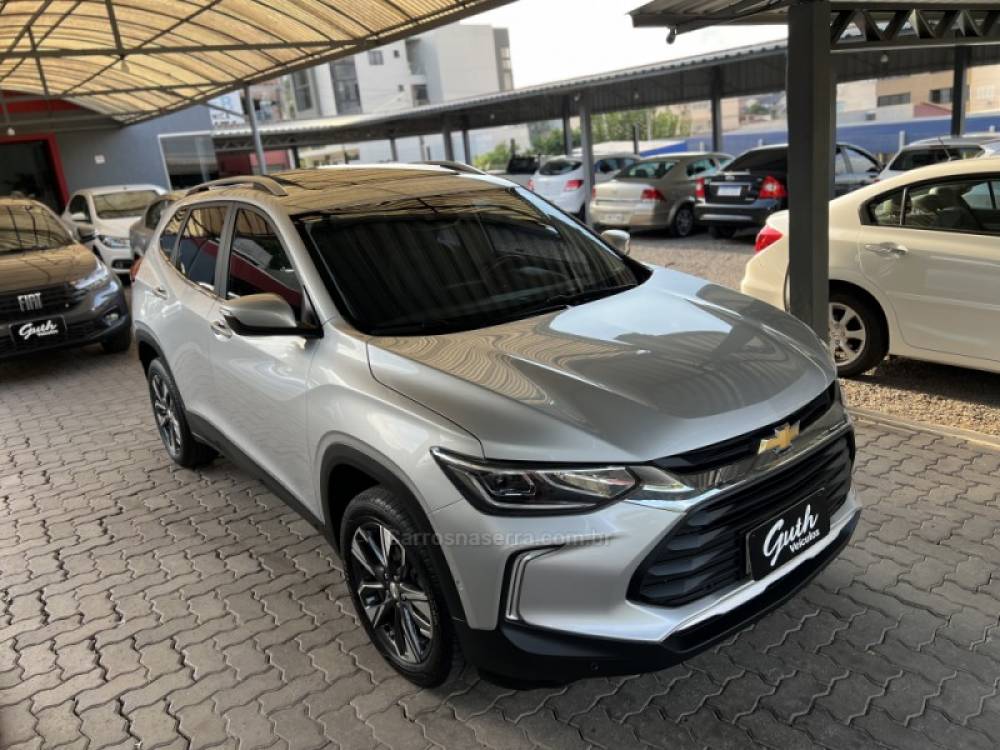 CHEVROLET - TRACKER - 2021/2022 - Prata - Sob Consulta