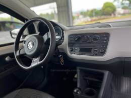 VOLKSWAGEN - UP - 2015/2016 - Branca - R$ 49.900,00