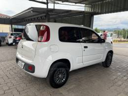 FIAT - UNO - 2012/2013 - Prata - R$ 28.500,00