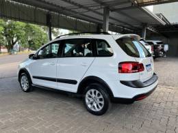 VOLKSWAGEN - SPACE CROSS - 2013/2014 - Branca - R$ 55.900,00