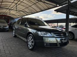 CHEVROLET - ASTRA - 2010/2011 - Verde - R$ 47.900,00