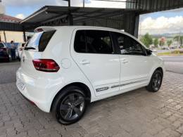 VOLKSWAGEN - FOX - 2020/2021 - Branca - R$ 65.500,00