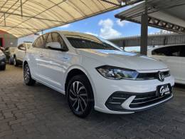 VOLKSWAGEN - POLO - 2024/2025 - Branca - R$ 109.900,00